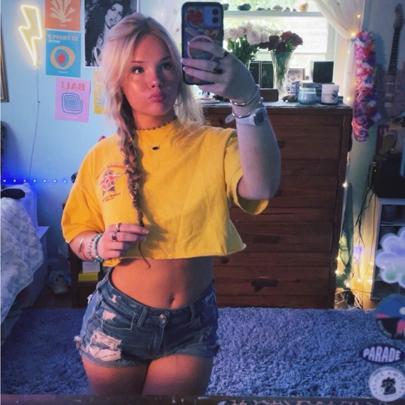 Meet your Posher, Josie - Picture 1 of 1